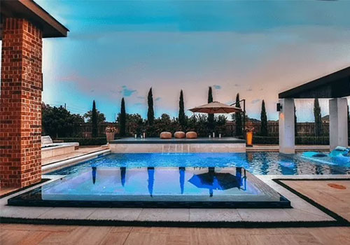 High-End Pool Builders in Fort Worth